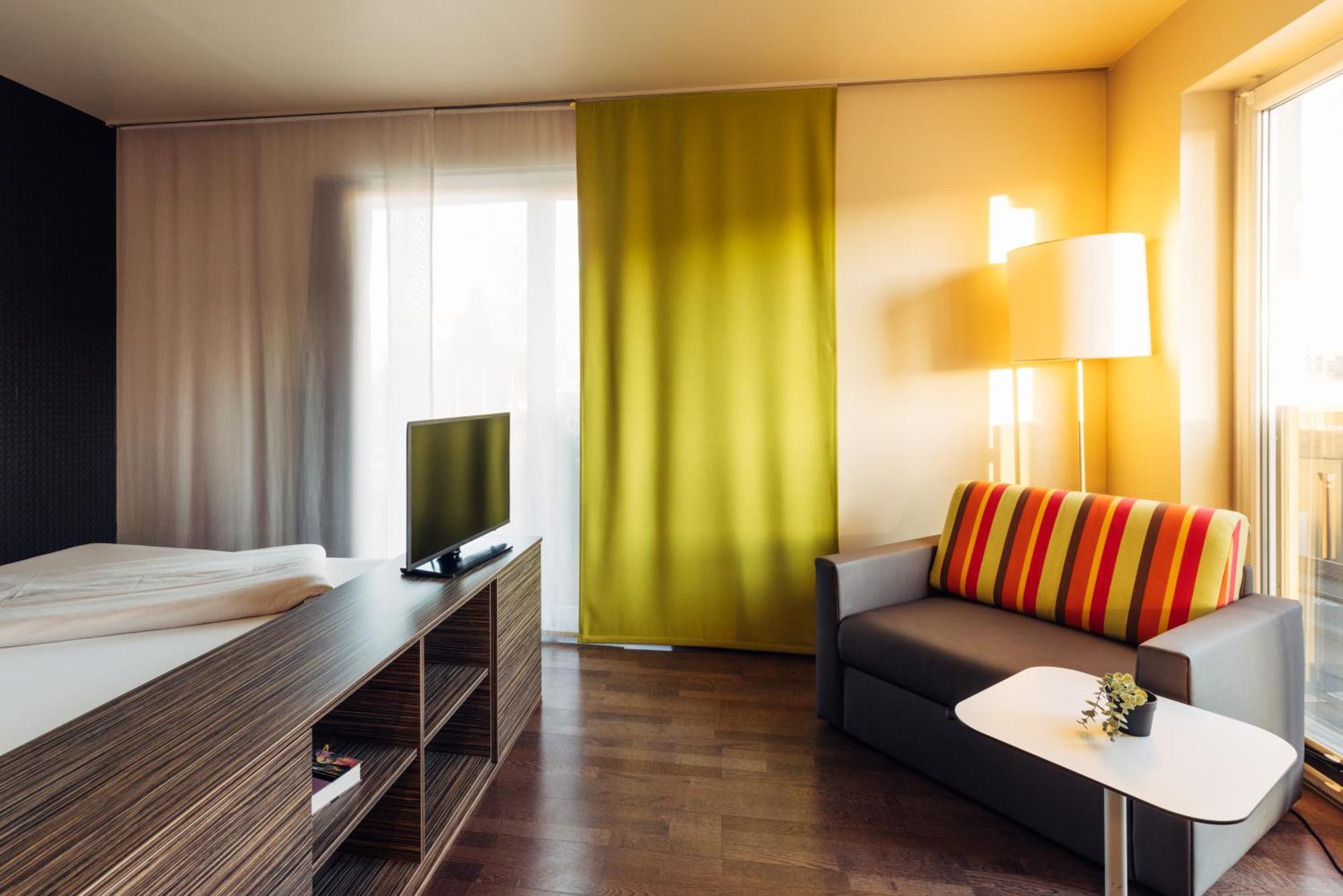 Hotel Harry's Hart Bei &
