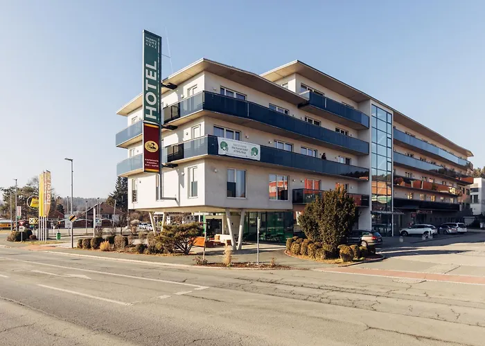 Harry\'S Home Hart Bei Graz Hotel & Apartments
