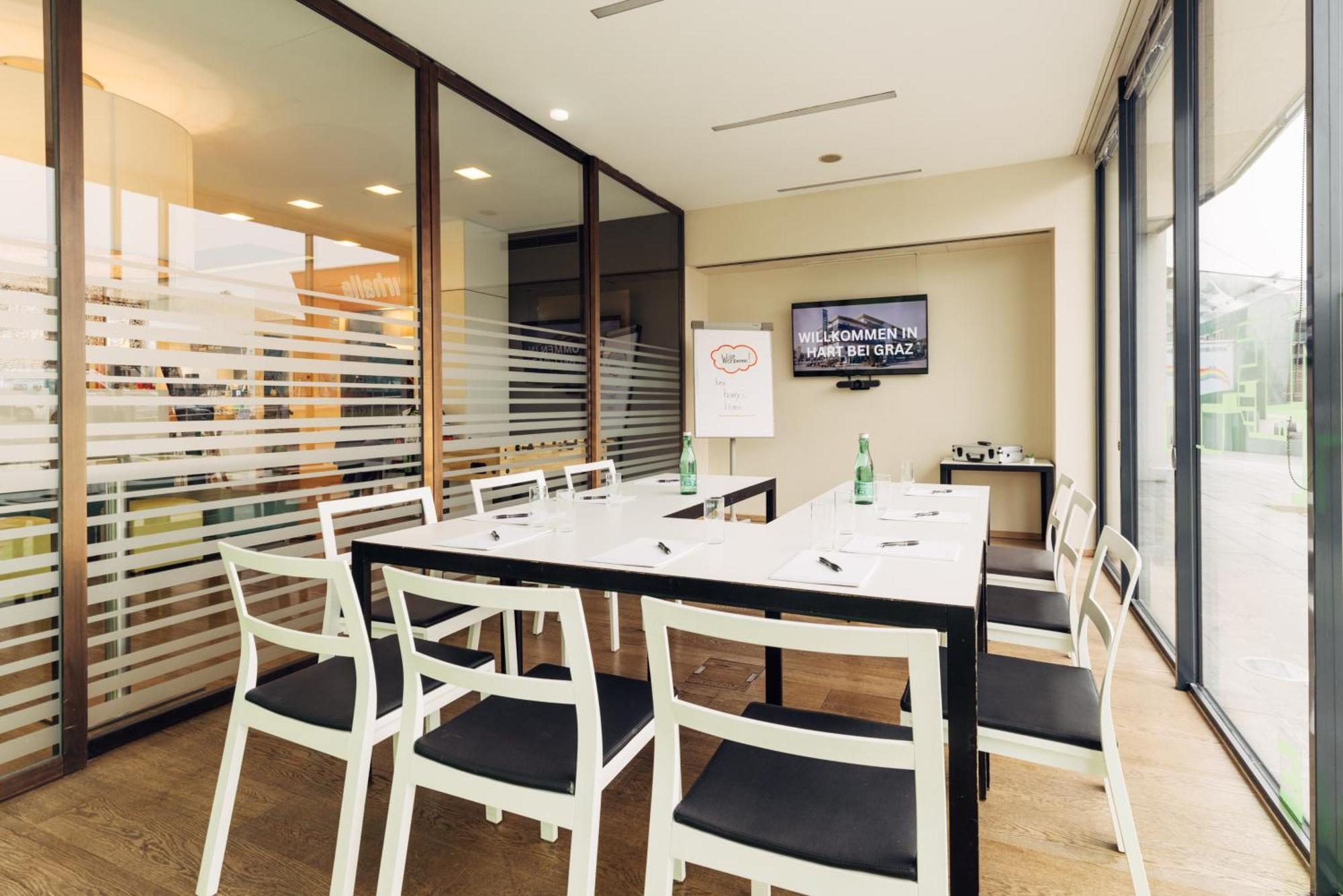 Hotel Harry's Hart Bei &